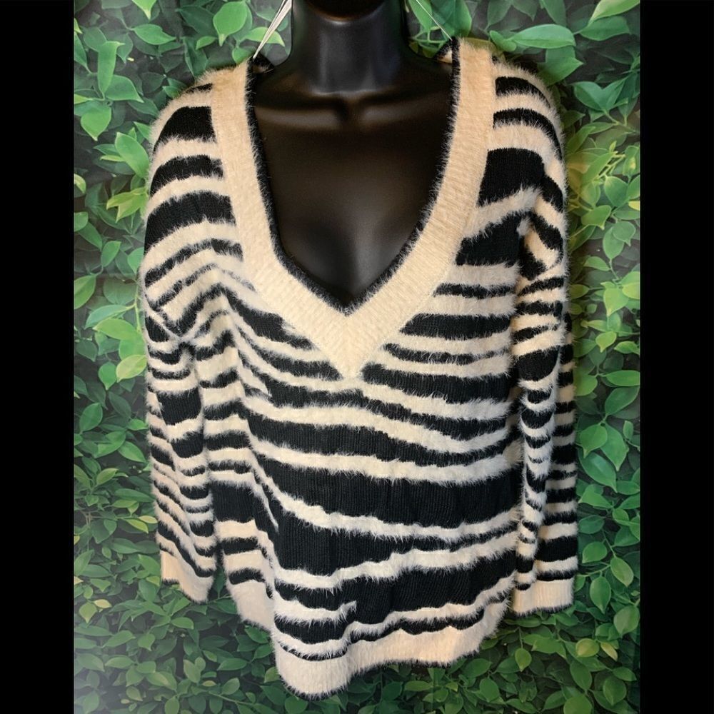 Peck & Peck Sweater 
